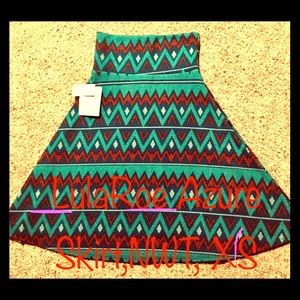 LuLaRoe Azure skirt, NWT, size XS.